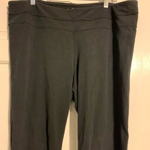 Old Navy yoga pants